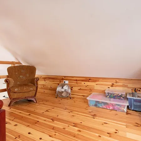 Nad Stawem Bogaczewo 度假居 *